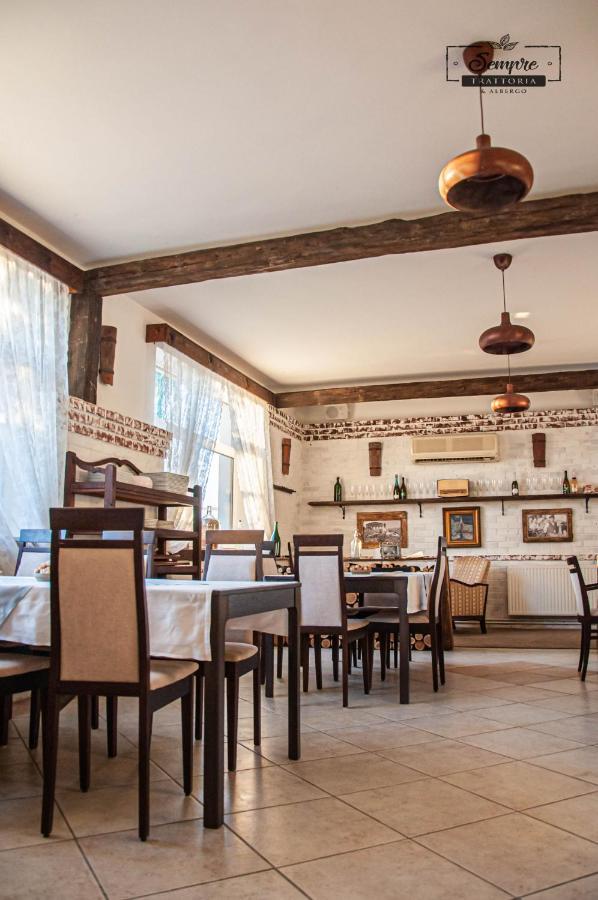 Bed and Breakfast Sempre Étterem És Panzió Székesfehérvár Exterior foto